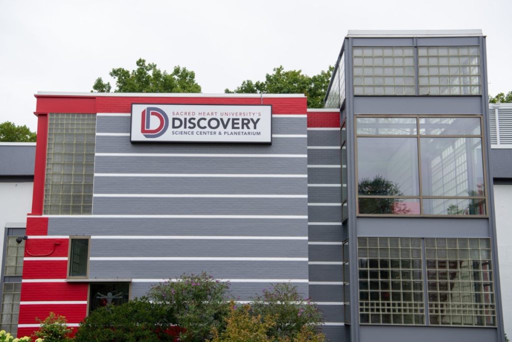 Digital Discovery: A Cost-Effective LMS for Remote Science Education